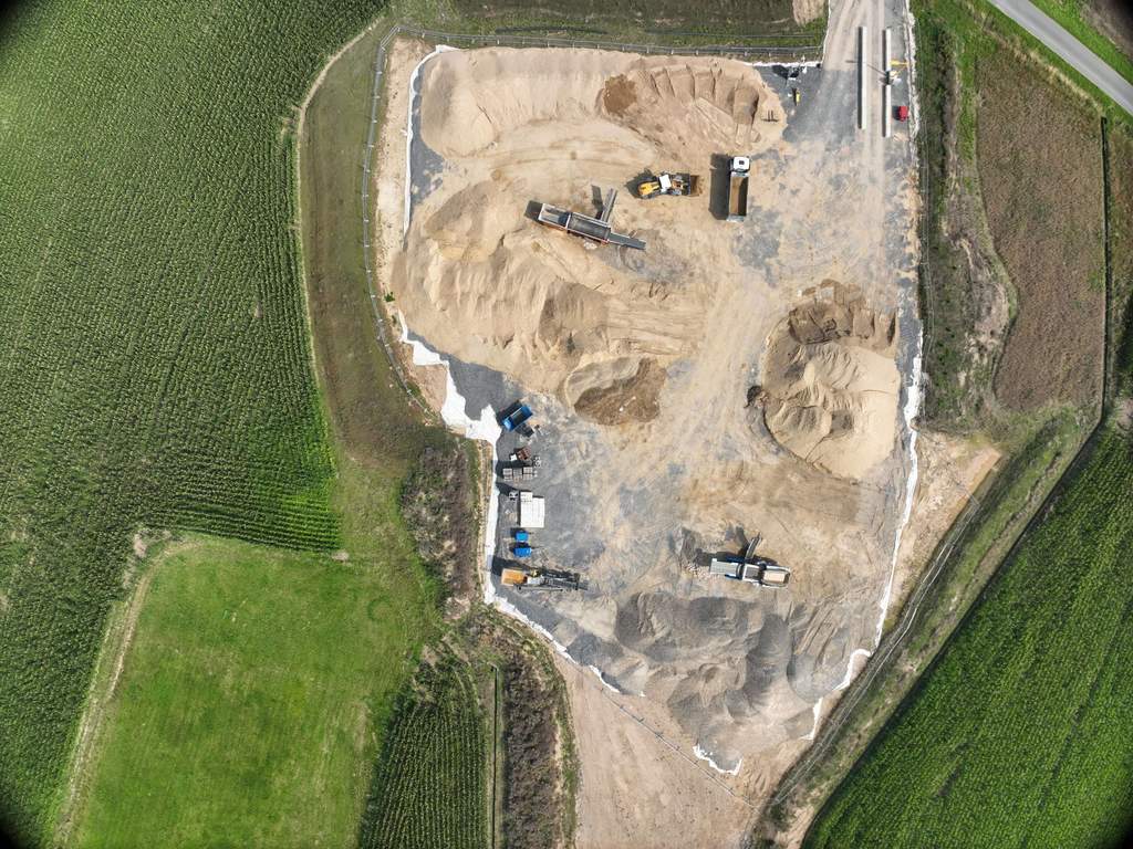 Nach Bodenklassen getrennte Haufwerke