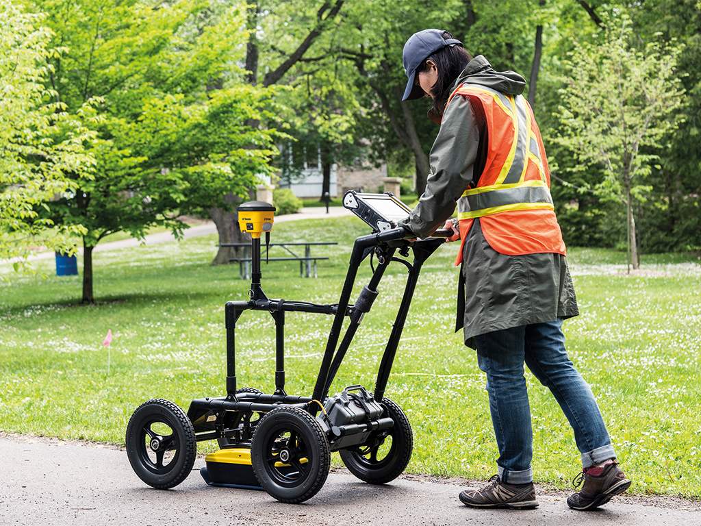 Radiotetection Bodenradar LMX200 mit GNSS-Empfänger Trimble  R780